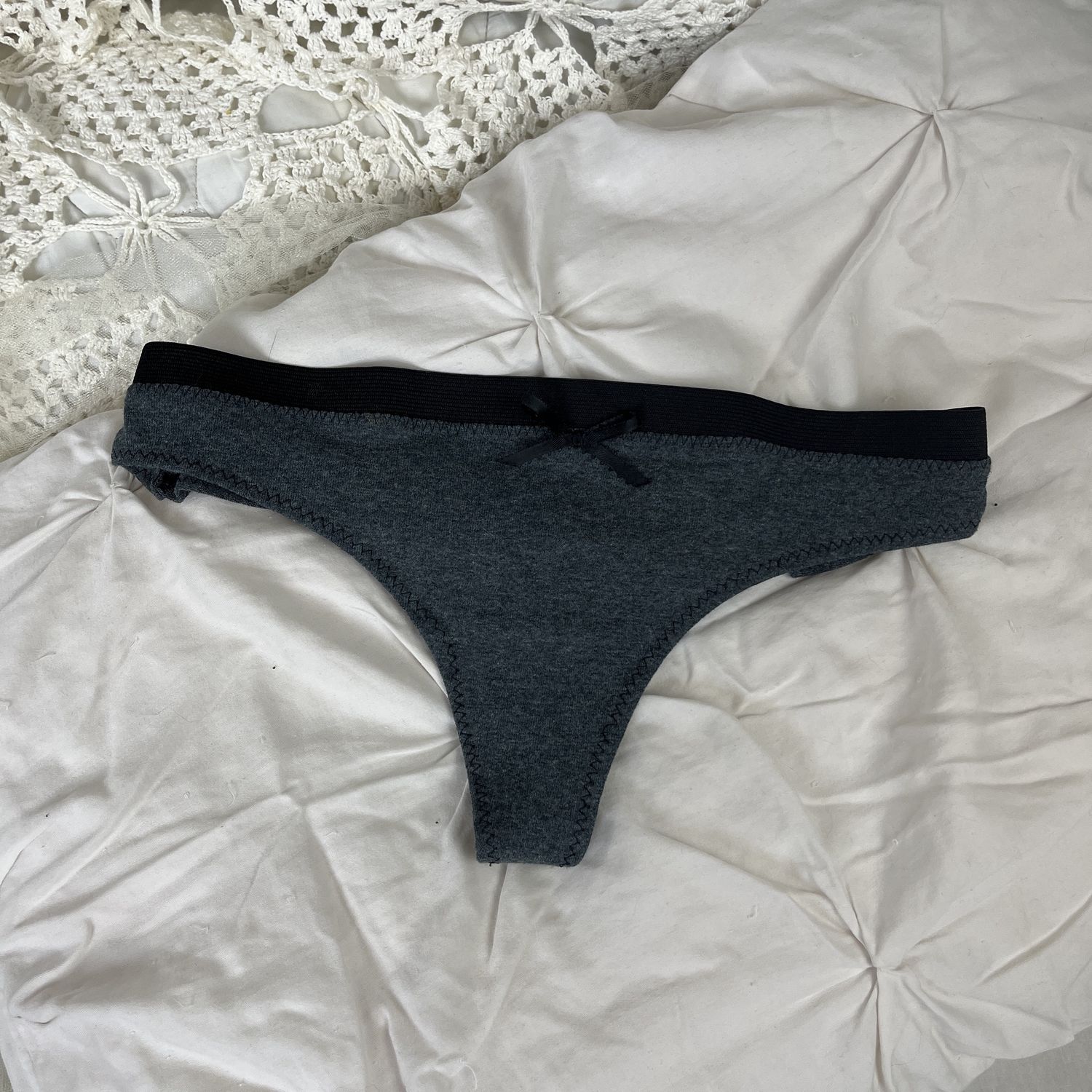 gray tshirt thong