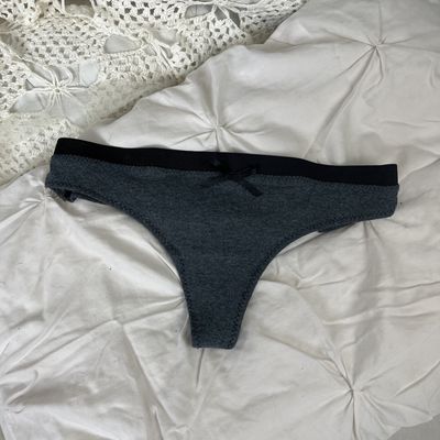 gray tshirt thong