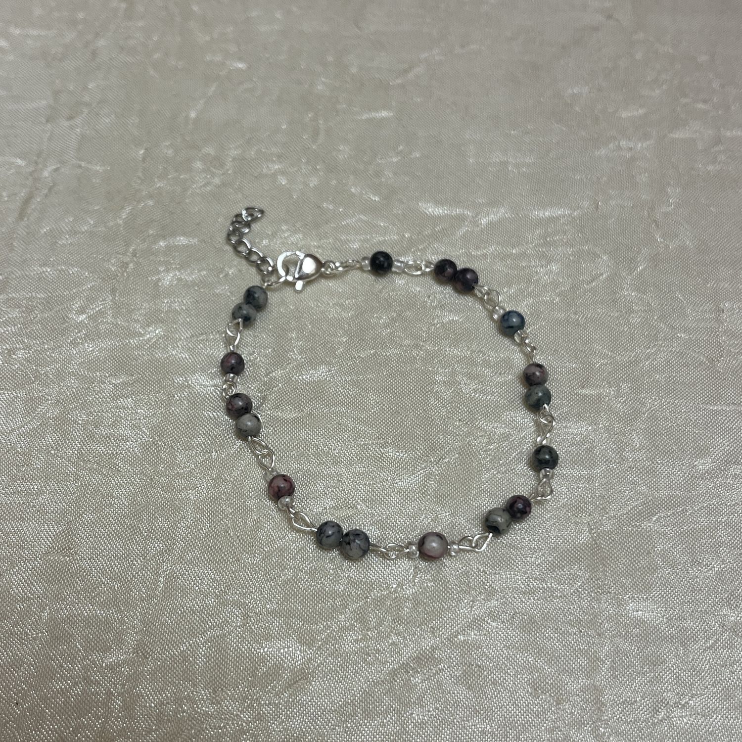 Purple stone beaded bracelet