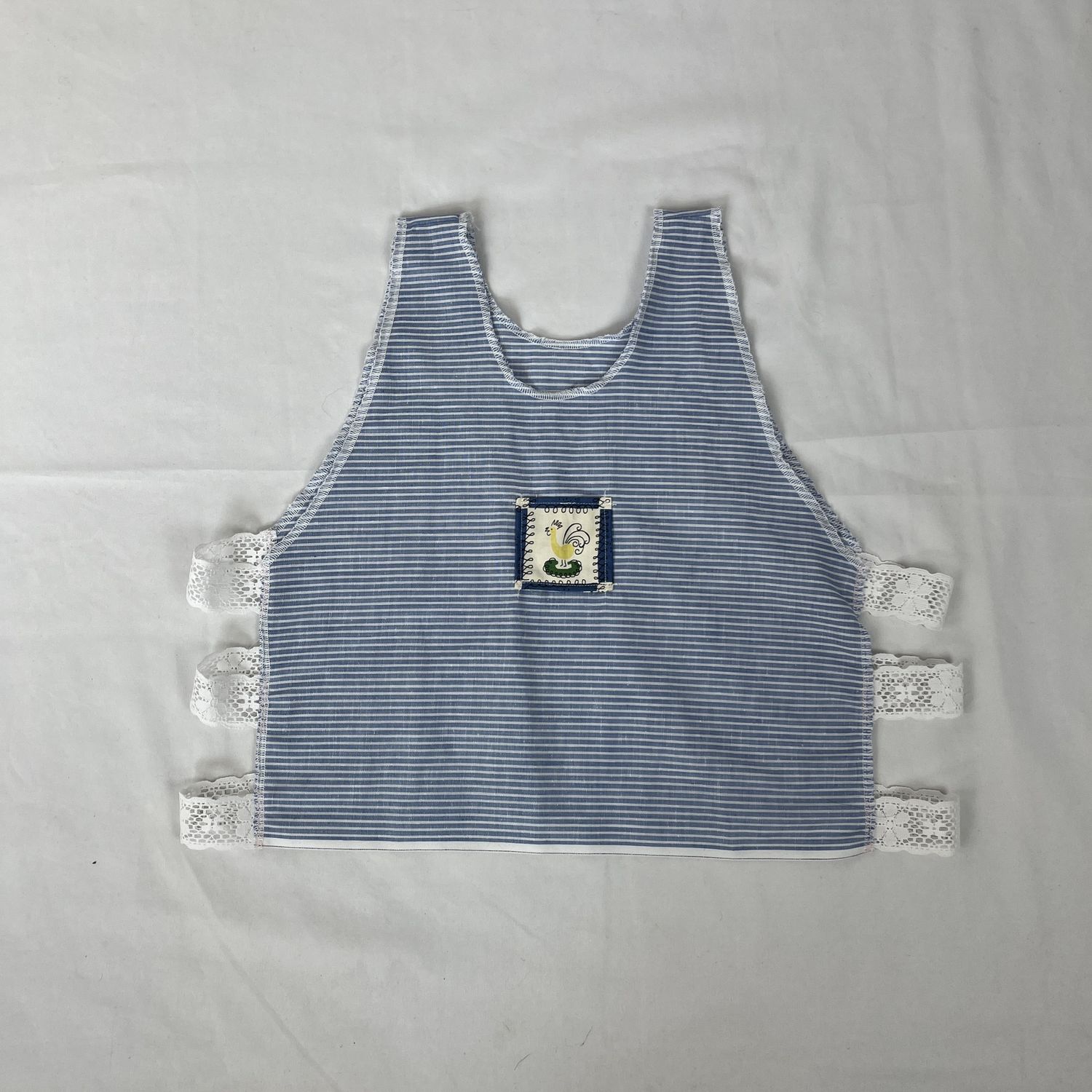 laced ribbon tank w/ rooster