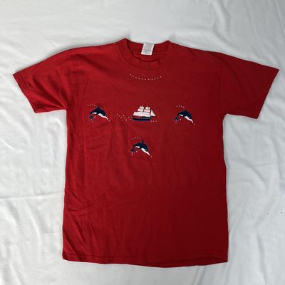 Dolphin top