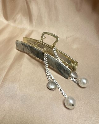 B&amp;W decorated hair clip