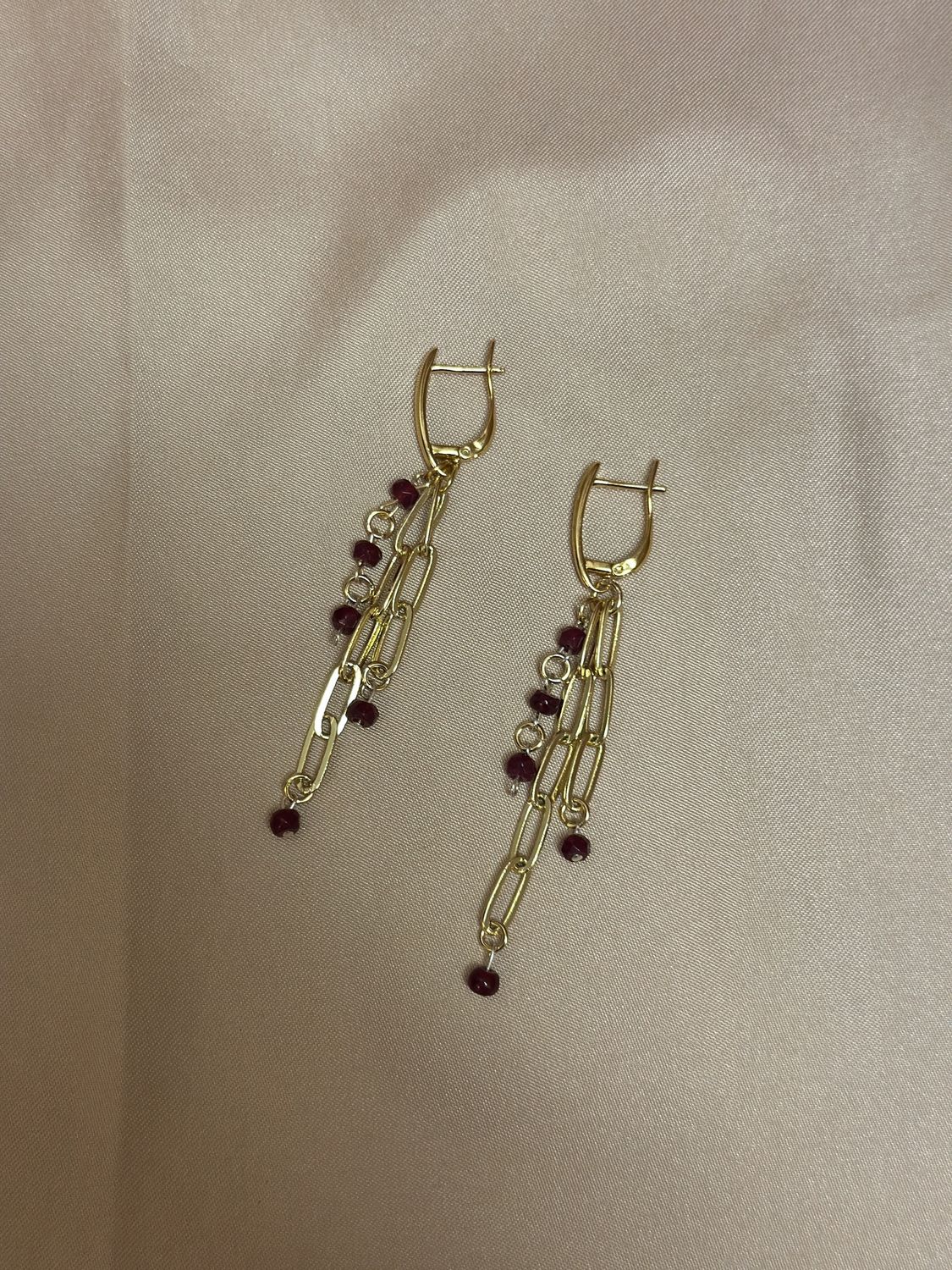 red chain earrings