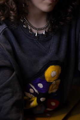 round of applause necklace