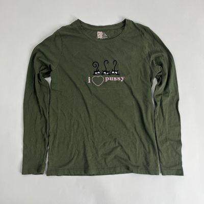 green long sleeve cat top