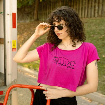 pink giver tee