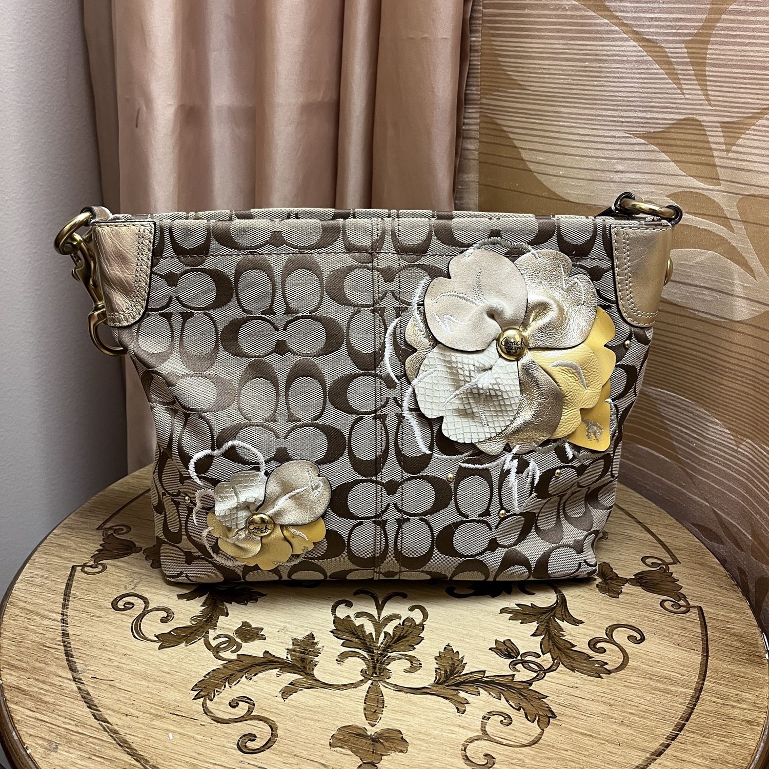 coach floral tote handbag