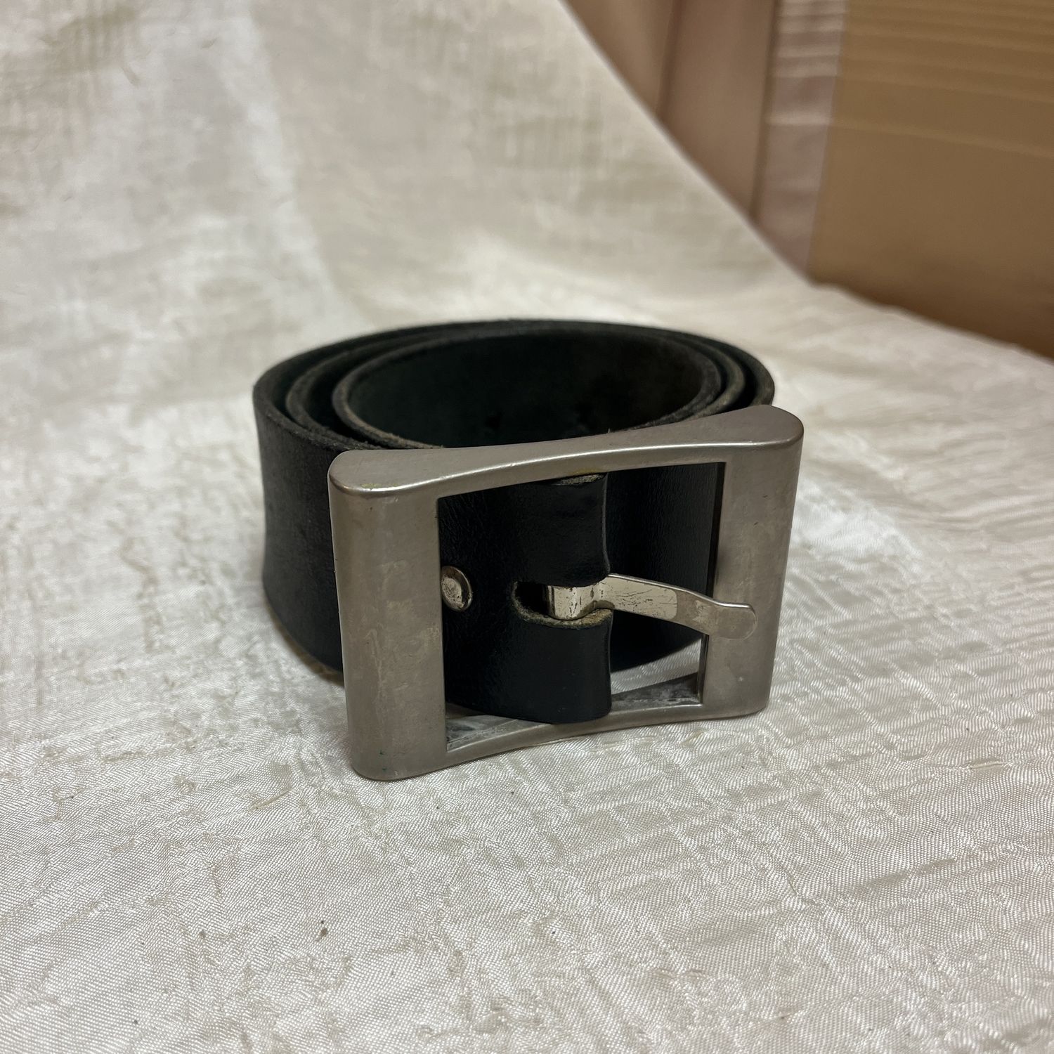 hefty silver buckle belt