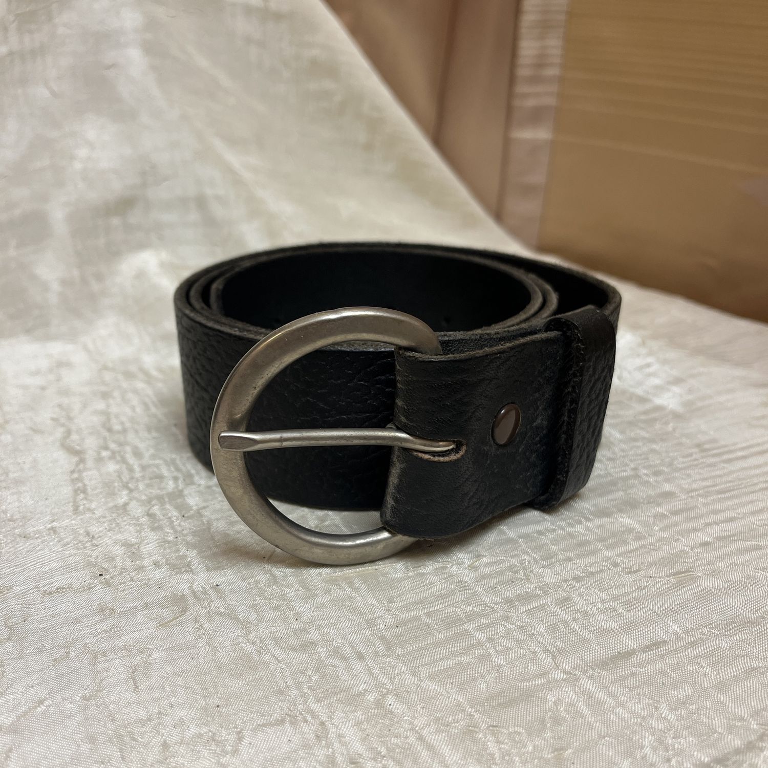 round buckle belt