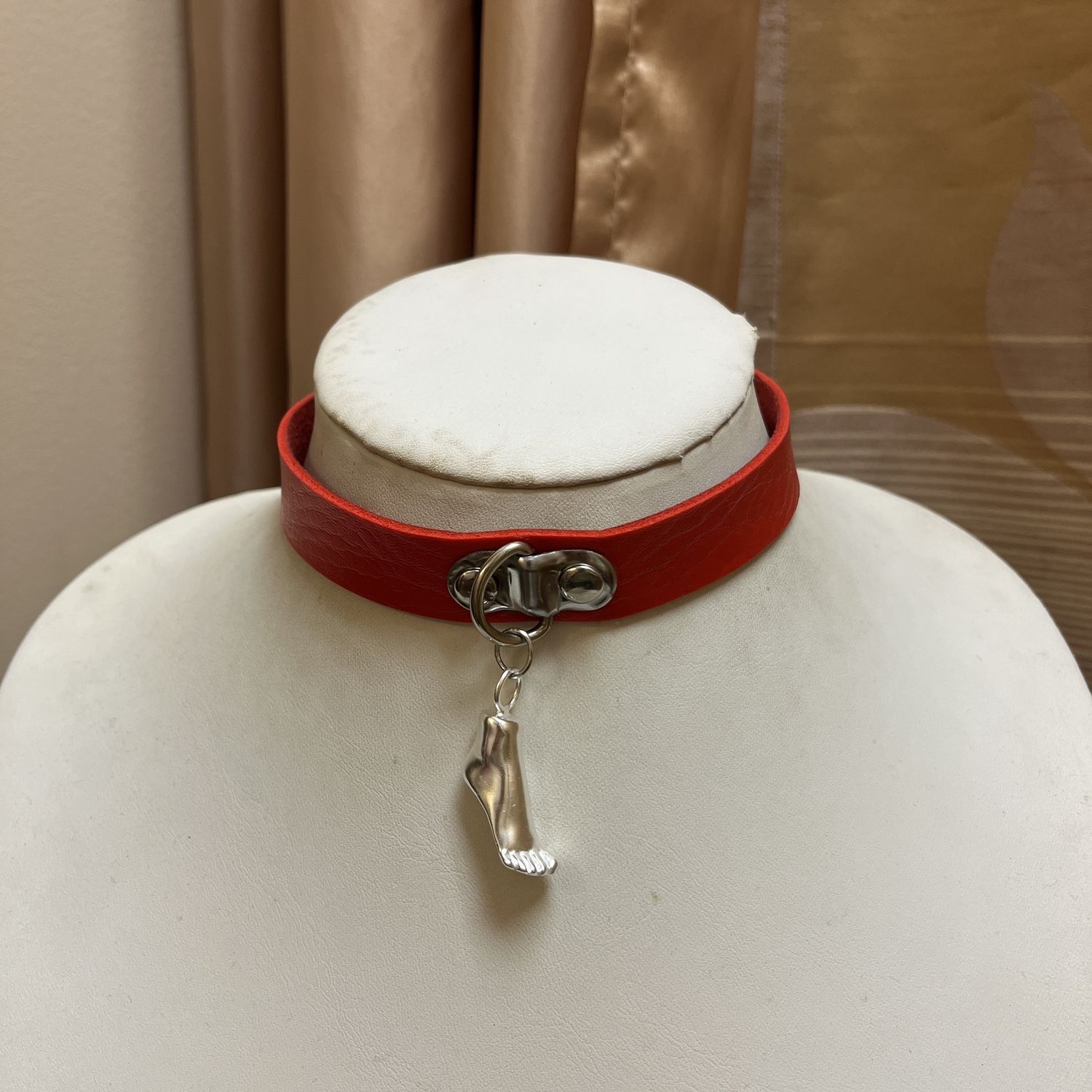 foot fetish necklace