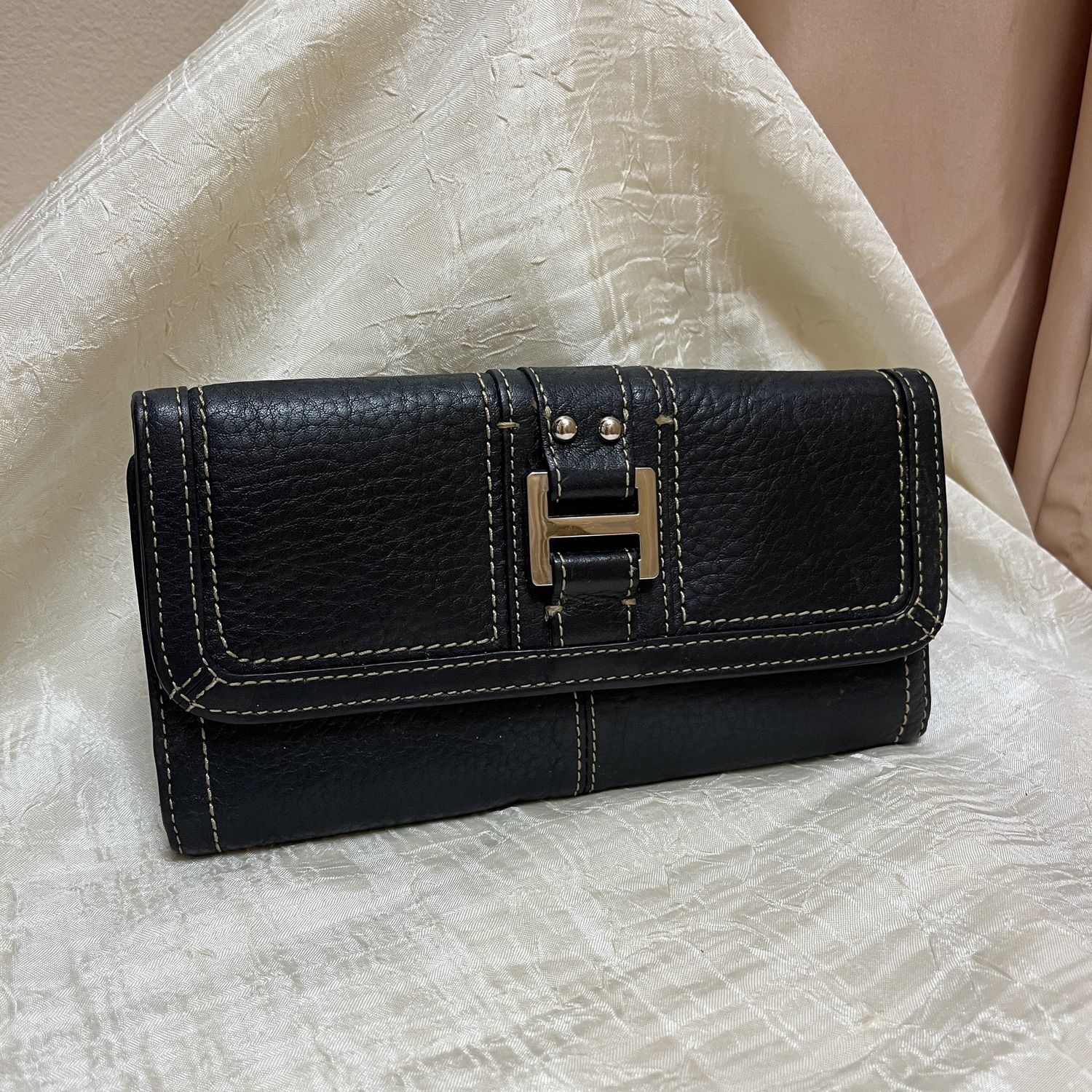 Black Buckle Fossil wallet