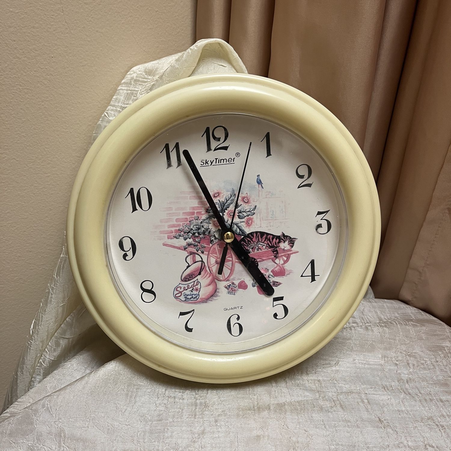 Garden Cat Wall Clock