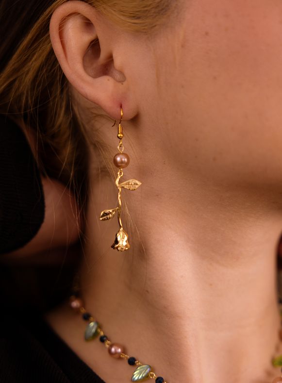 one pink rose earrings