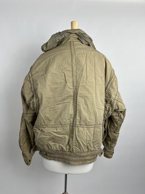 Tan hieroglyphics puffer