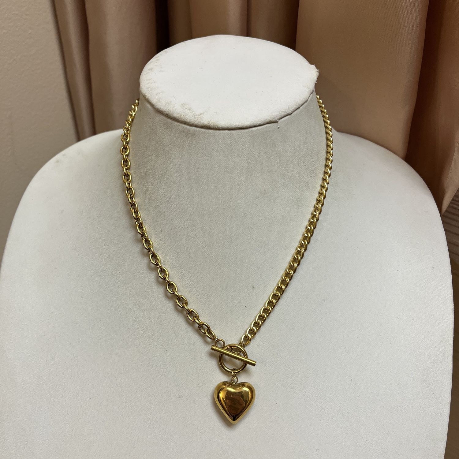 Gold Heart front clasp necklace