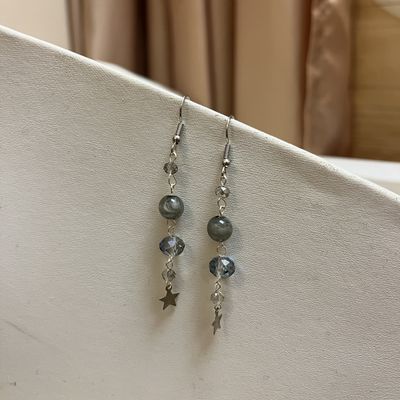 Twinkle star earrings