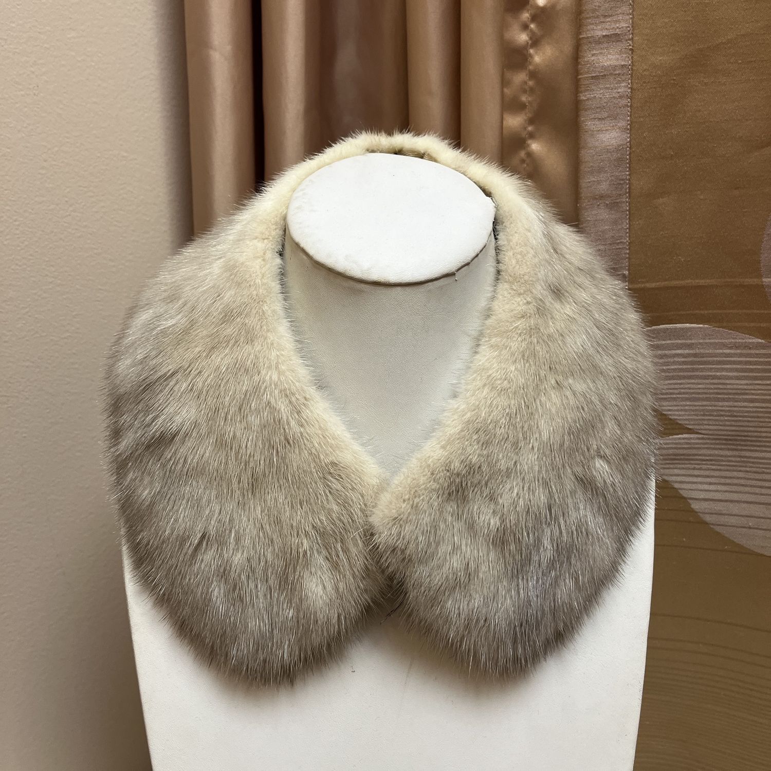 White Mink Fur Collar