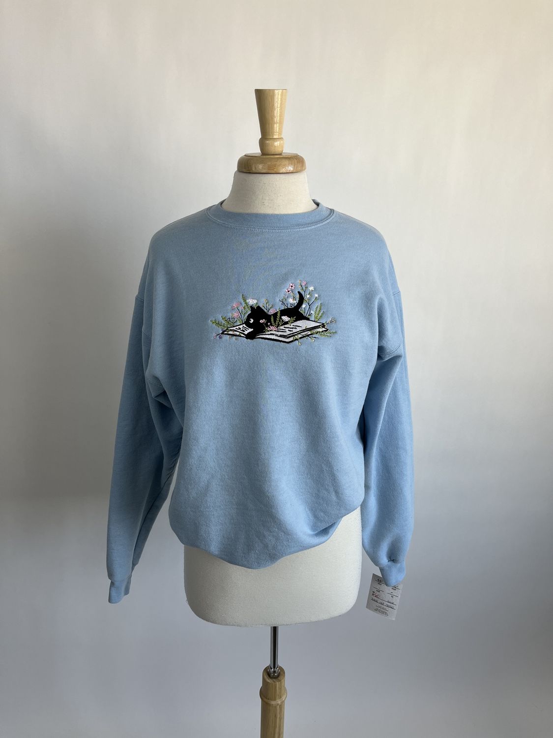 Book Cat Embroidery, Style: Flower Tank