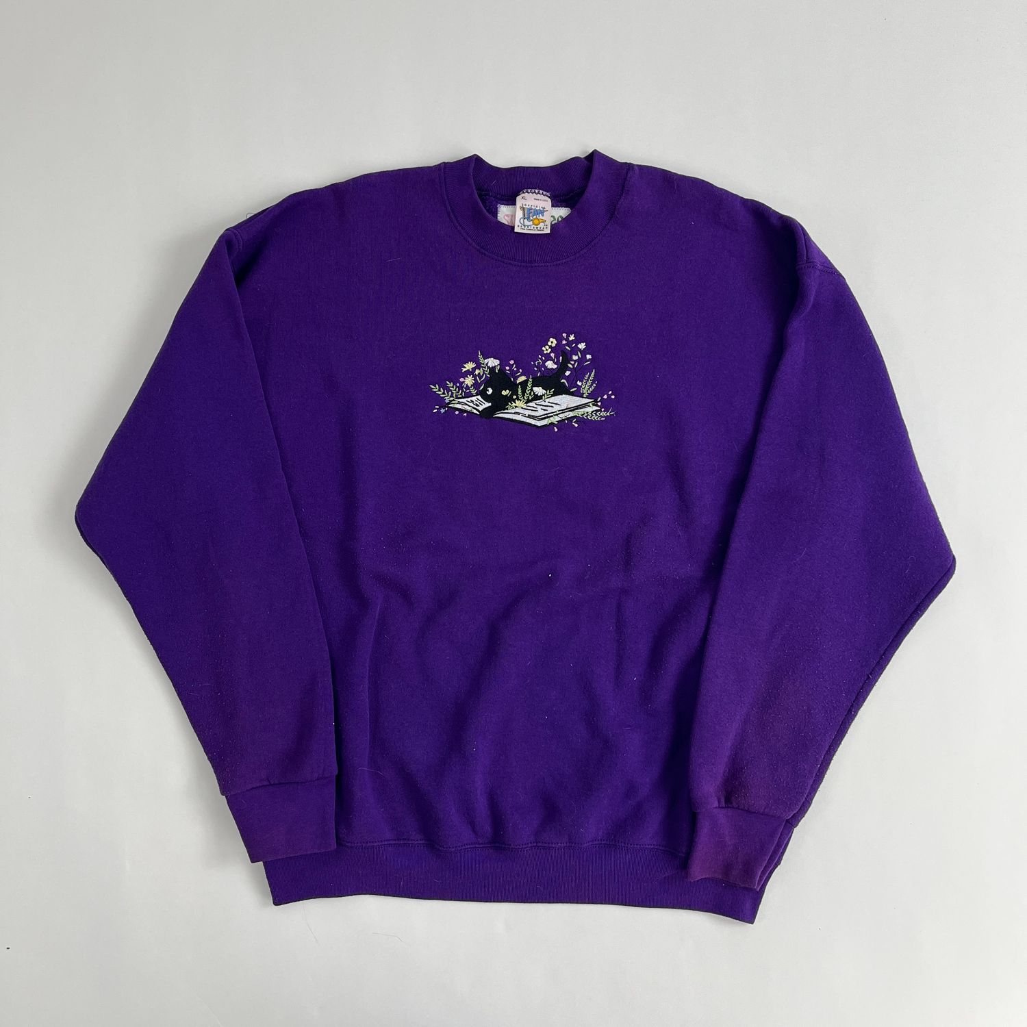 Book Cat Embroidery, Style: Purple Crewneck