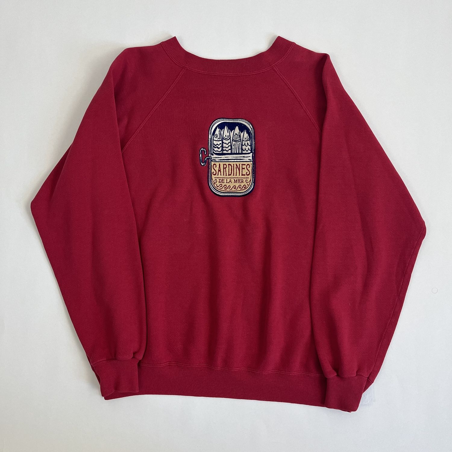 Sardines Embroidery, Style: Cherry Red