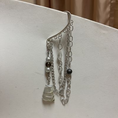 Clear quartz ear cuff