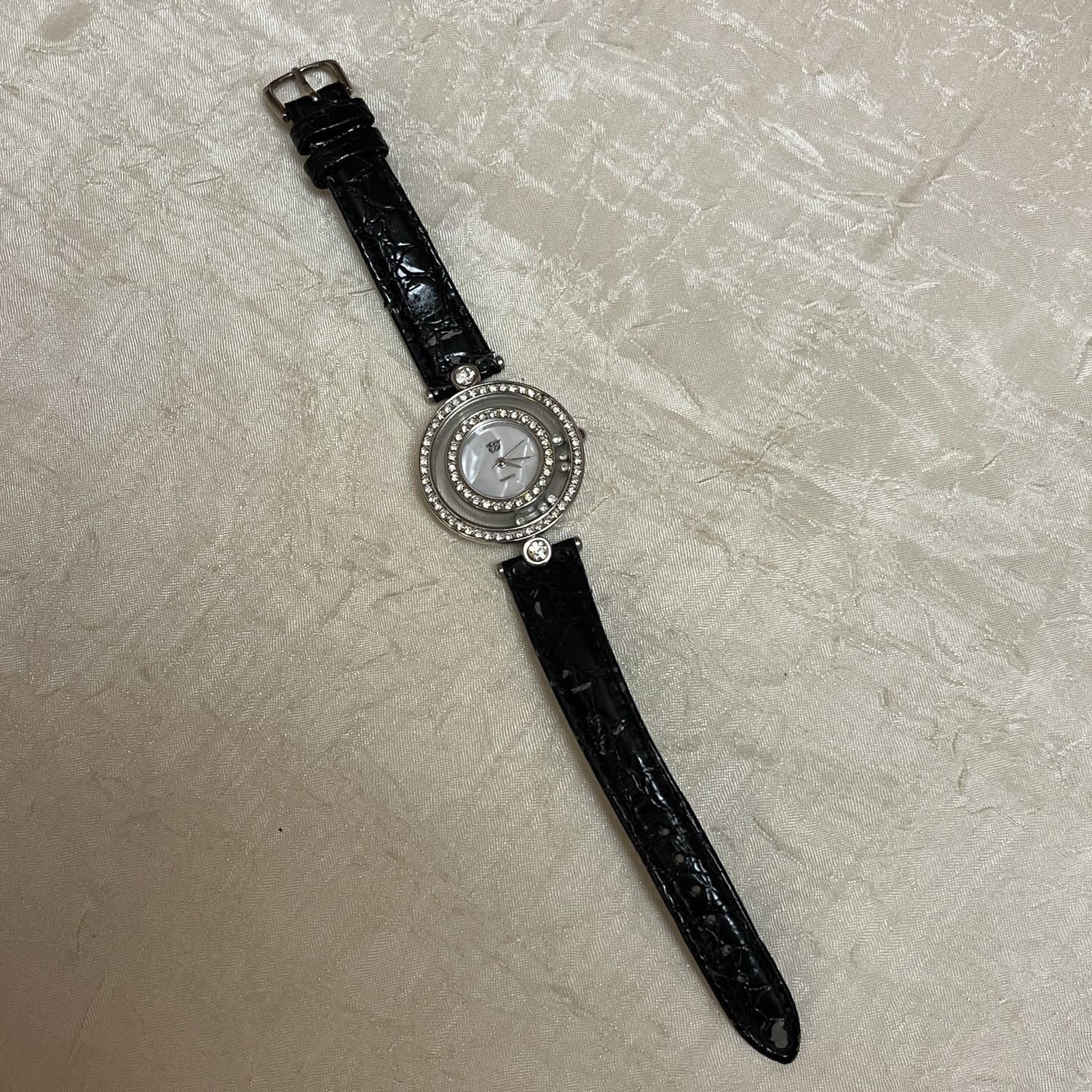 Circle Sparkle watch