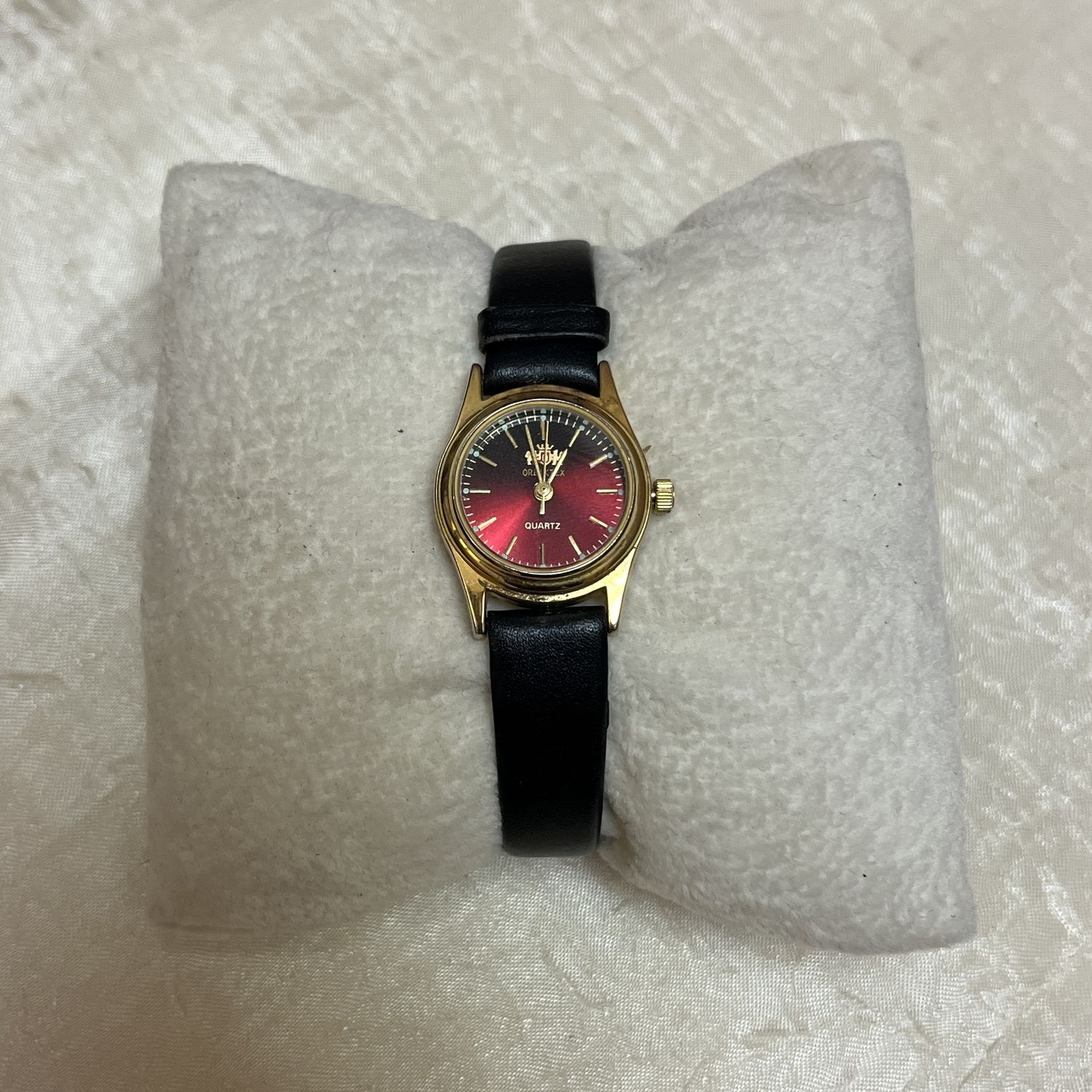 Red Gold Face Watch