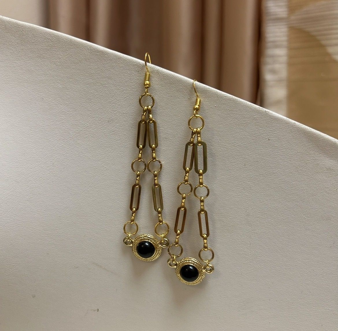 Black Eye triangle Earrings