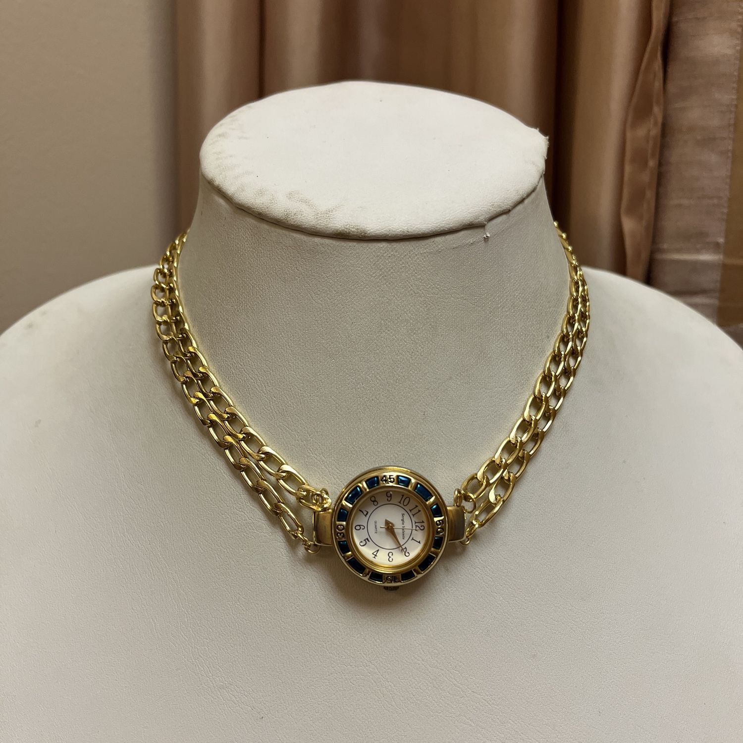 Round Blue Gold Necklace
