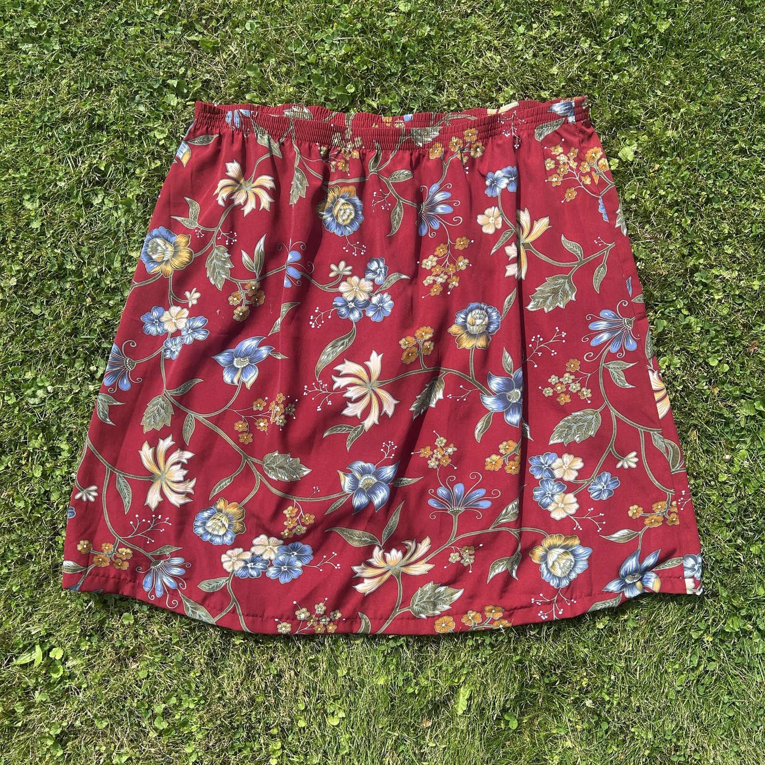 red vine skirt