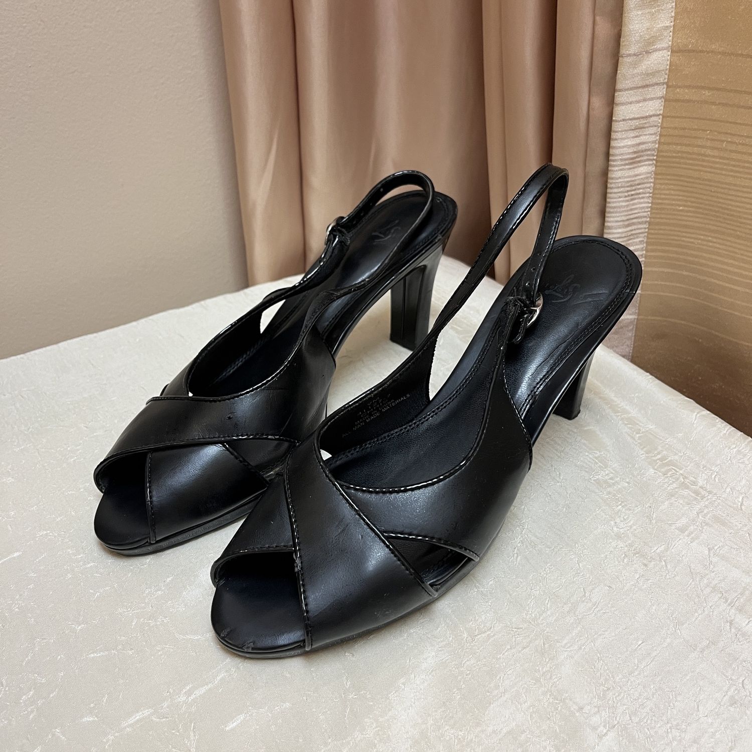 Black Criss Cross Heel