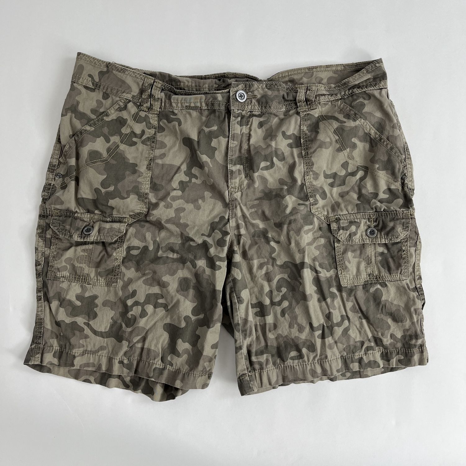 Tan Camo Cargo Jorts