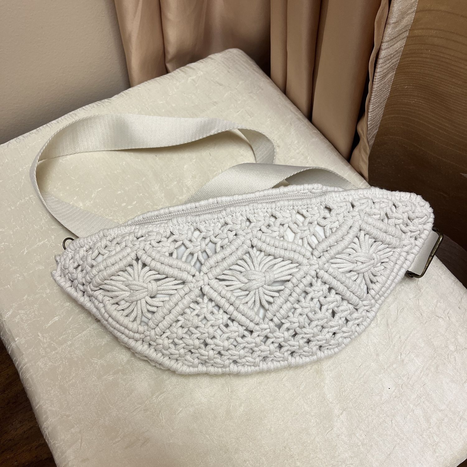 White Macrame Fanny Pack