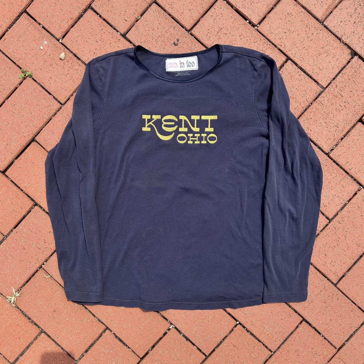 Kent Embroidery, Style: Long Sleeve