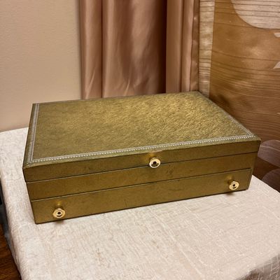 Gold Leveled Jewelry Box