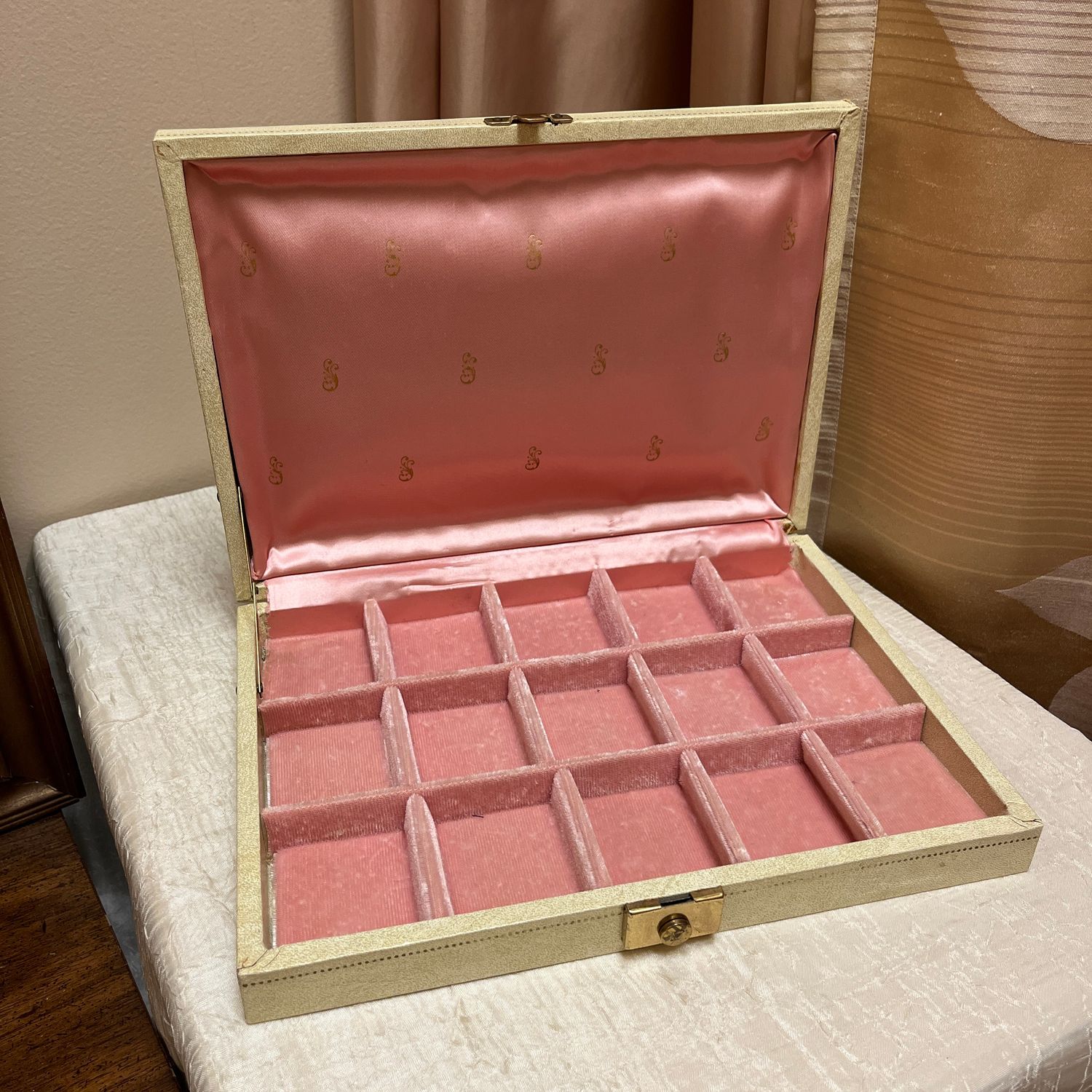 Pink Velvet Jewelry Box