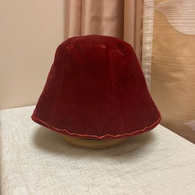 Reversible Red &amp; Black Velvet Hat