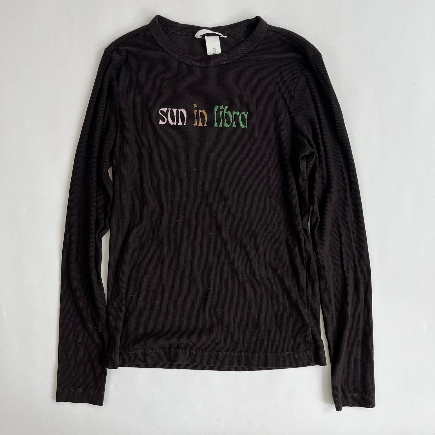 Sun in Libra Embroidery, Style: Black Top