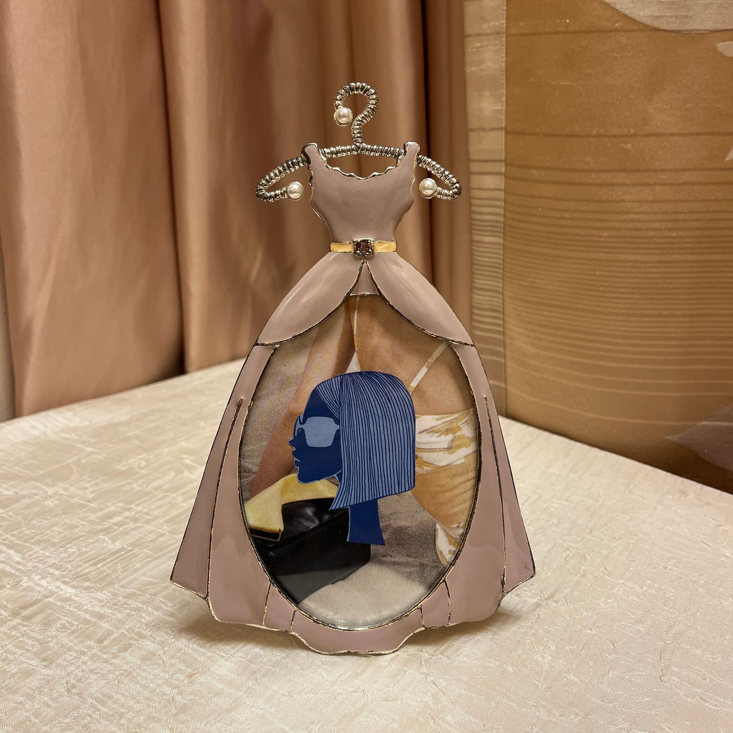 Gown Dress Frame