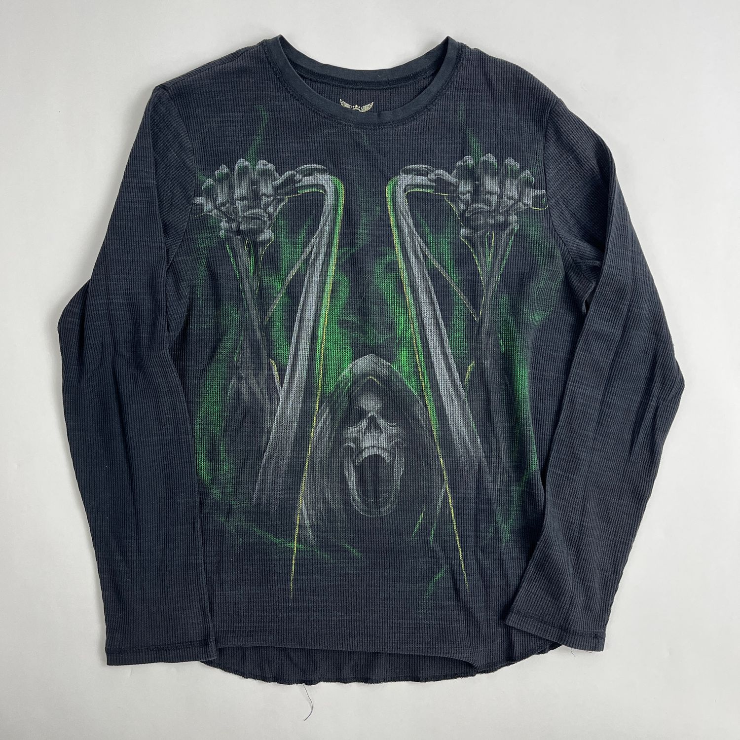 grey skull top