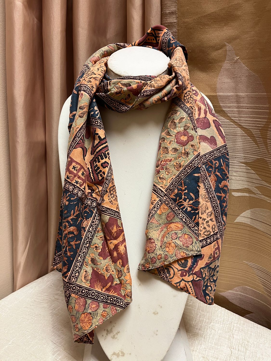 tile scarf