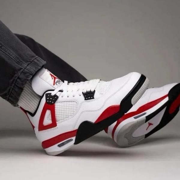 AIR JORDAN 4 RETRO (RED CEMENT)