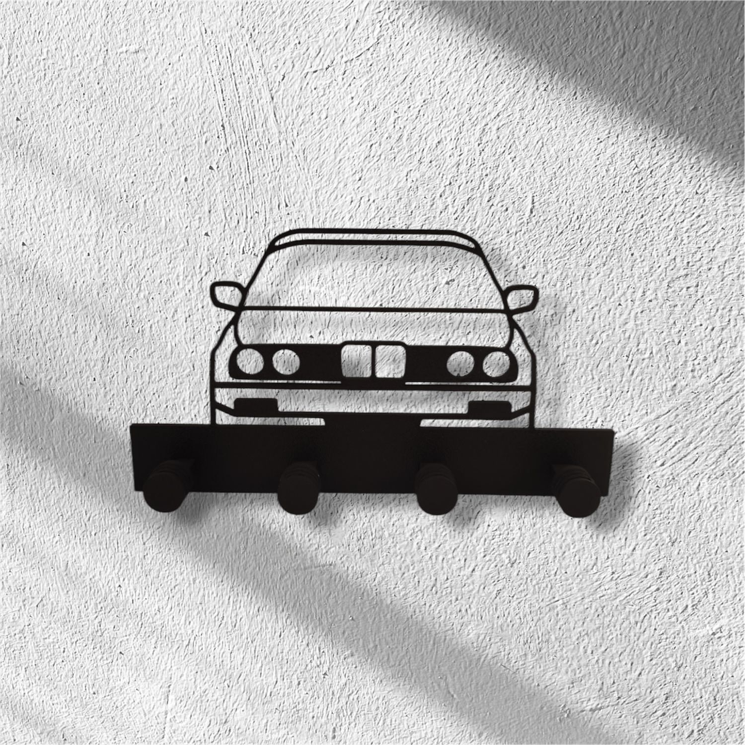 Wieszak na klucze BMW E30 – plastikowy, montaż na taśmie dwustronnej. Pomysł na prezent dla pasjonata aut.