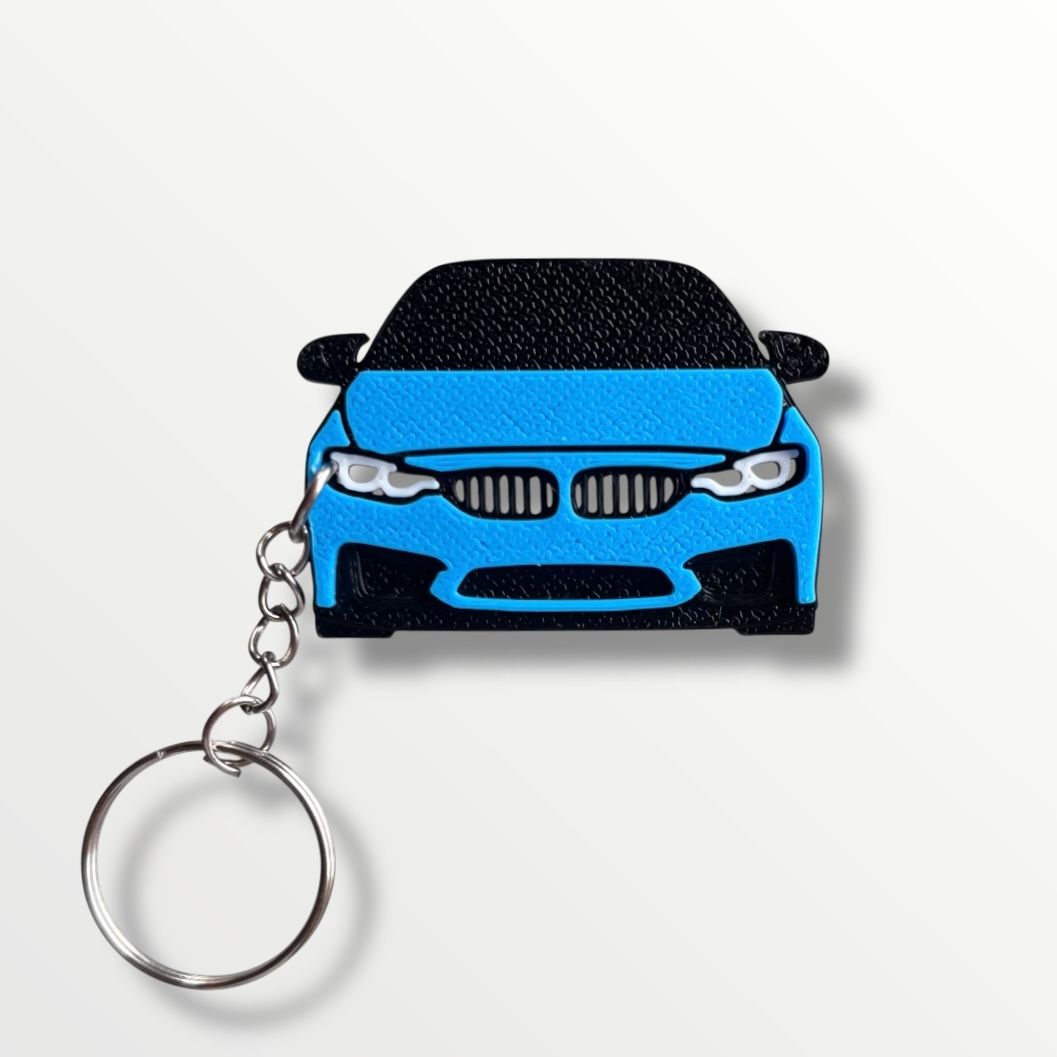 brelok z modelem samochodu, inspirowany bmw f82 m4
