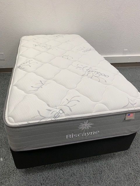 Duke Luxury Plush
