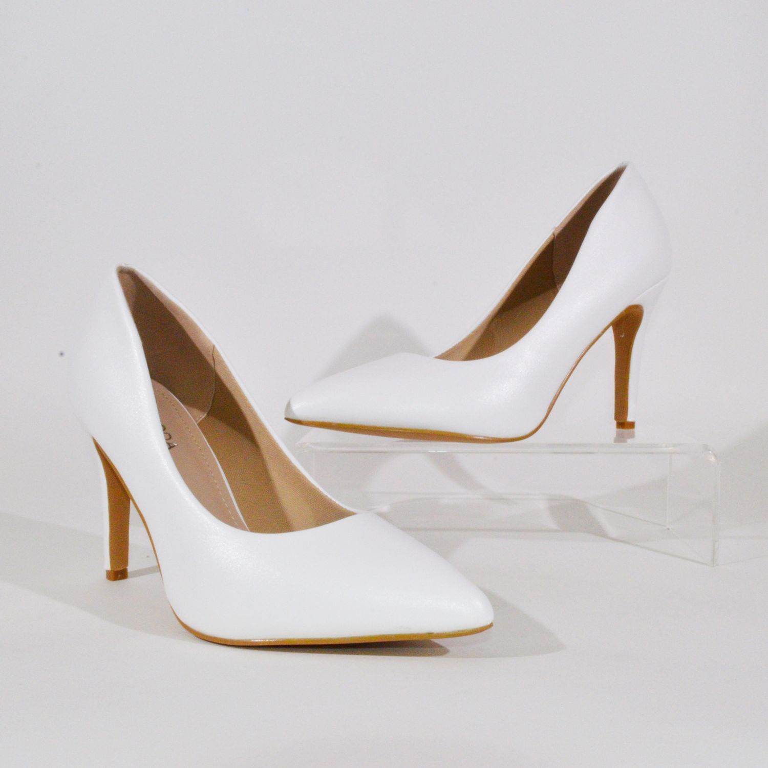 Monroe-1, Colour: White Pu, Size: 5