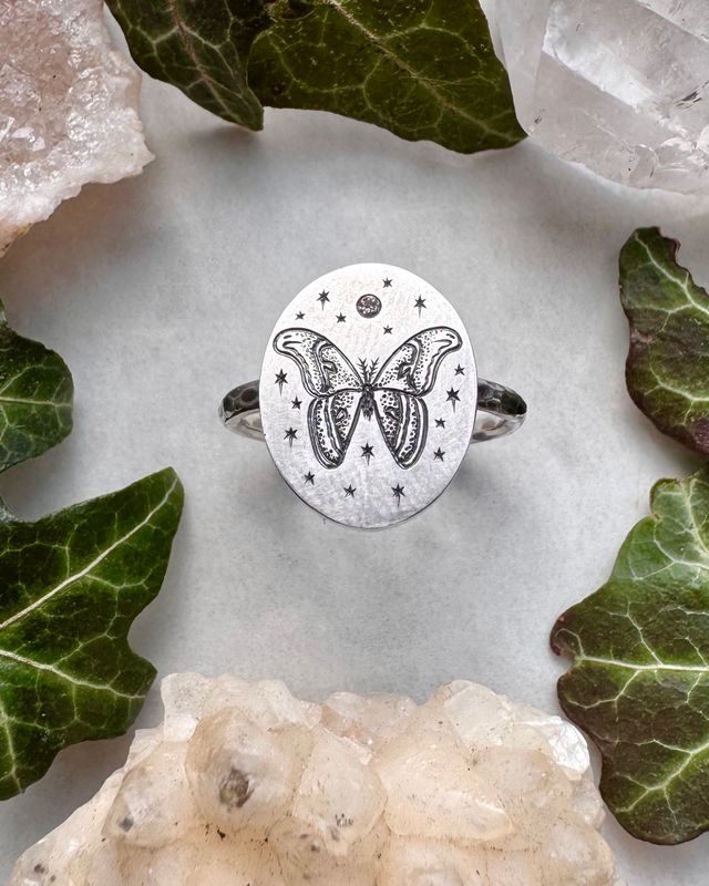 Attacus Atlas Lithos Ring