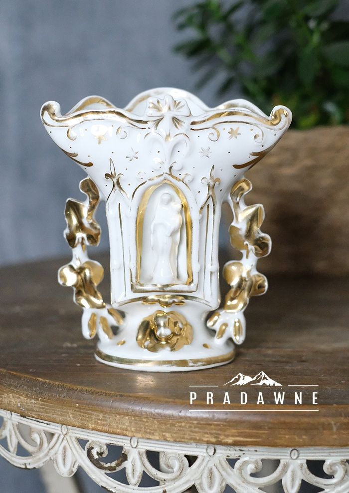 Porcelanowany wazon z Matką Bożą