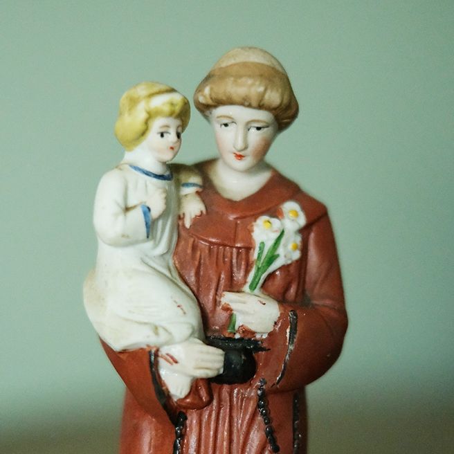 Stara figurka Św. Antoniego