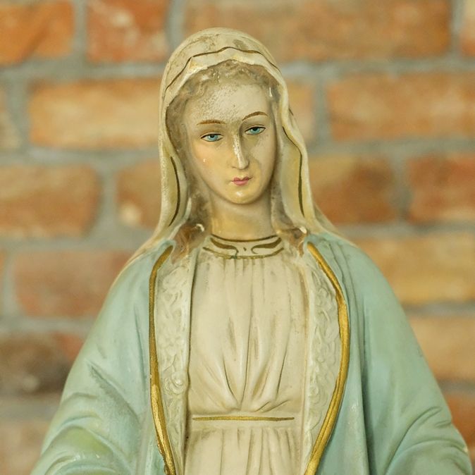 Figurka Matki Bożej Niepokalanej